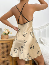 Lässiges Slip-Nachthemd aus Satin mit Herz- und Buchstabendruck, 1-tlg, sexy Negligee für Damen. Rückenfrei, ideal als Nachtwäsche & Loungewear für Frauen